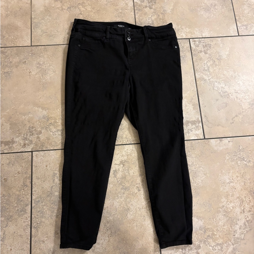 torrid Black Skinny Jeans 16S